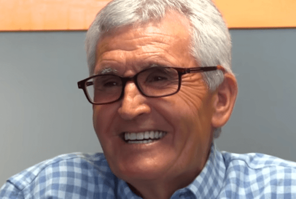Casos d'èxit: Josep. Extracció dental i implants i pròtesis fixes el mateix dia.