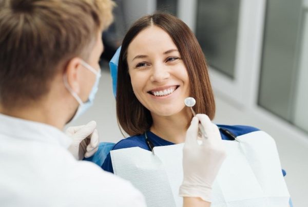 ¿Qué es la periodontitis?, causas y tratamientos